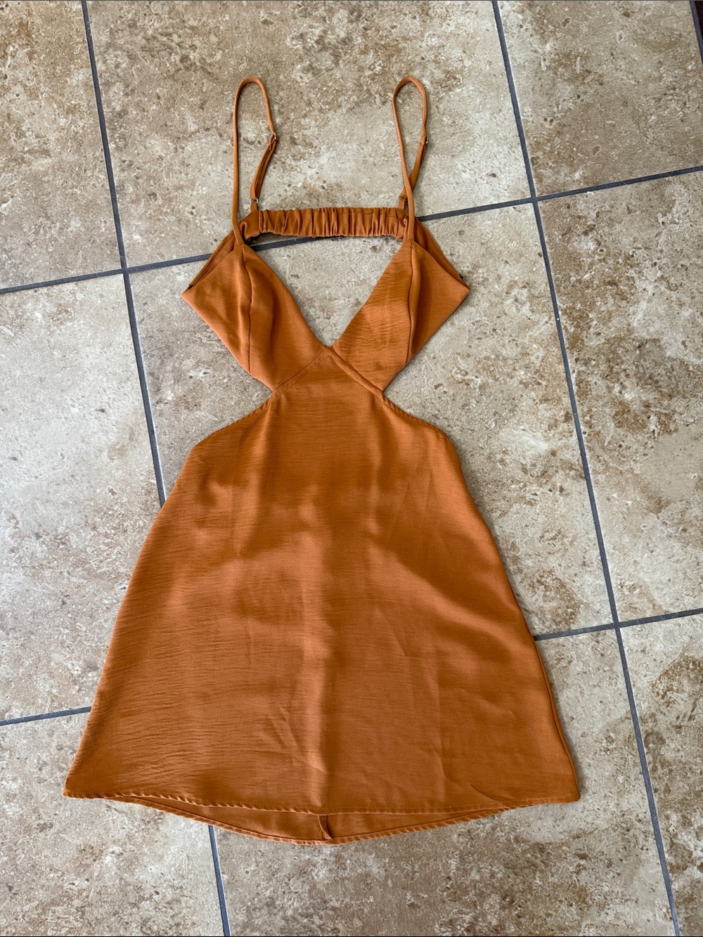 FOREVER 21 - Rust Brown Spaghetti Strap Midi Dress
